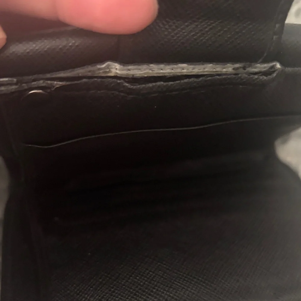 Prada Black Textured Leather wallet with callout - Picture 4 of 4